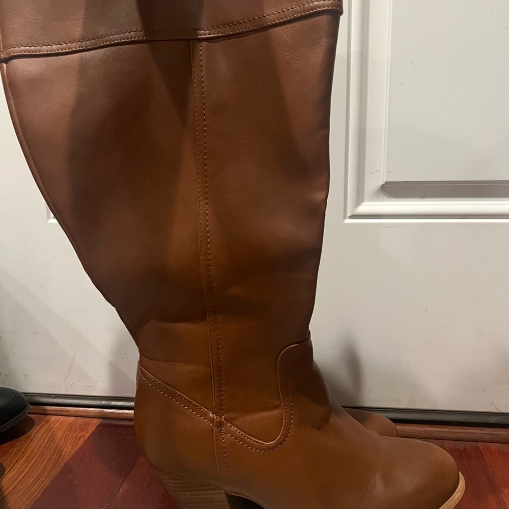 Brown Leather Knee-High Boots - Picture 2 of 6